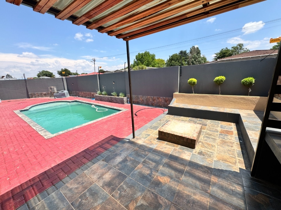 4 Bedroom Property for Sale in Potchefstroom North West